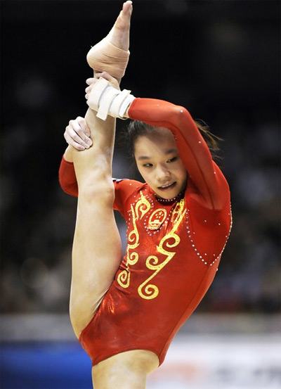 Yao Jinnan - Top 10 2013 Most Flexible Women's Gymnasts Inspiring Life Stories