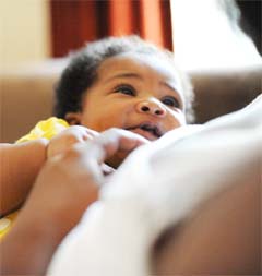 Dramatic drop in moms breastfeeding, raising health concerns 