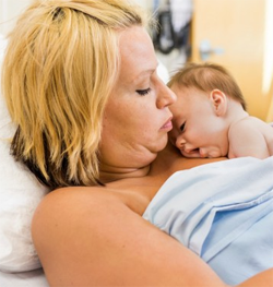 Skin-to-skin contact with babies supports breastfeeding, bonding and better health outcomes