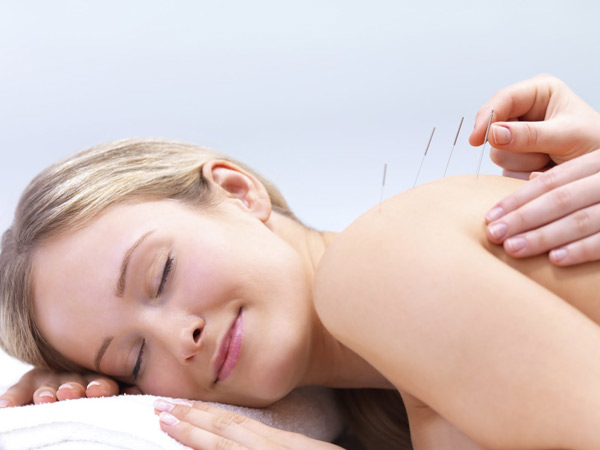 Acupuncture-reduces-hot-flashes