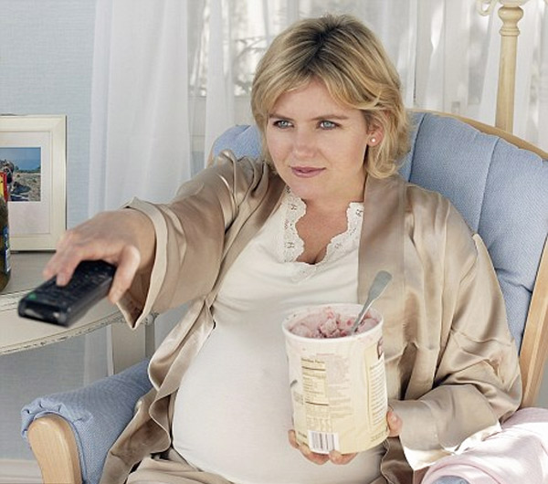 Pregnant Mom Movies 5