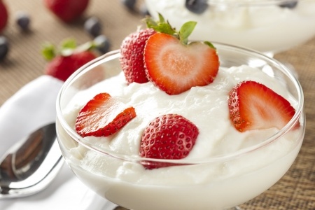 yoghurt-fruits
