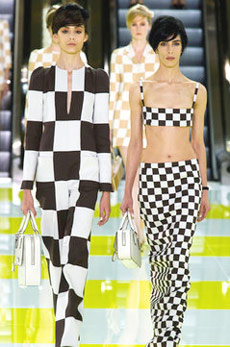 Louis Vuitton at the Paris Fashion Week (Spring/Summer 2013)