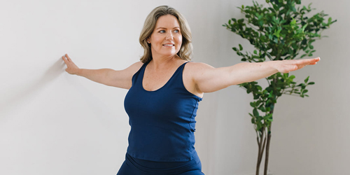 Mellara Gold Wall Yoga