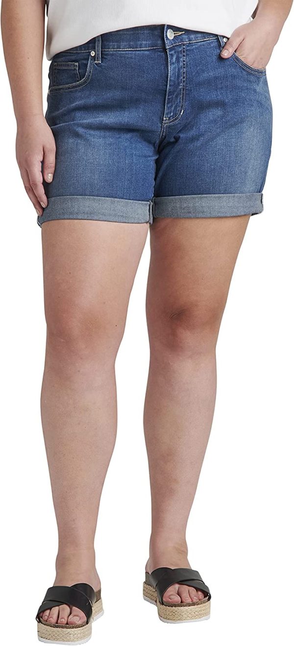 Mid Rise Boyfriend Short