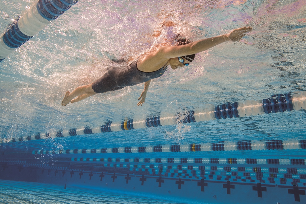 Paralympic Swimming Gold Medalist Mallory Weggemann Talks Fitness 