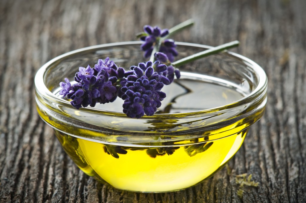 lavender-oil-a-bulgarian-gift-to-the-world-women-fitness