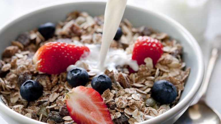 Can Muesli help against arthritis? - Women Fitness