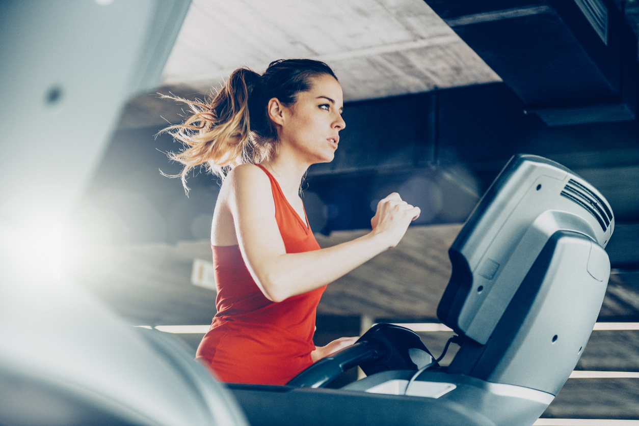 treadmill-for-losing-weight-and-burning-calories-women-fitness